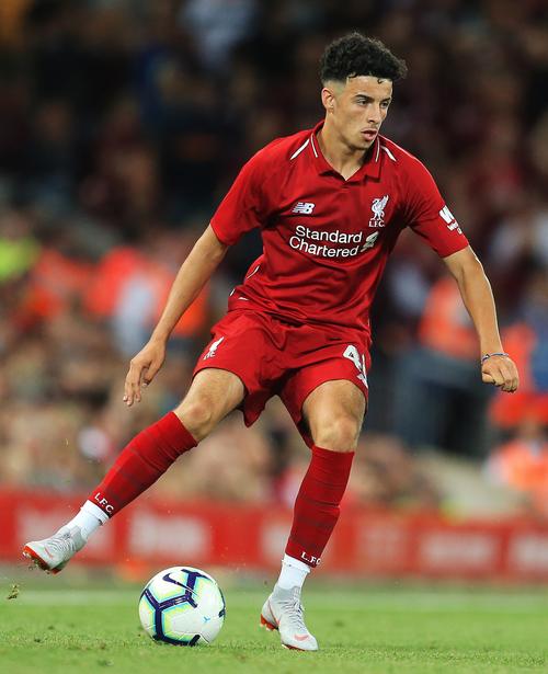 翻修球场，“连滚带爬”为的是“从从容容”（修缮球场，眼下忙乱只为日后从容）