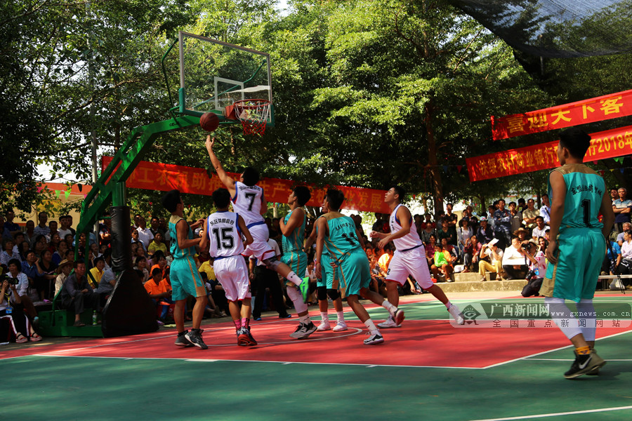 穆帅：对阵葡乙球队时球员态度不端正，中场休息我想换9个人（穆里尼奥：面对葡乙对手队员态度欠佳，半场我想换掉9人）