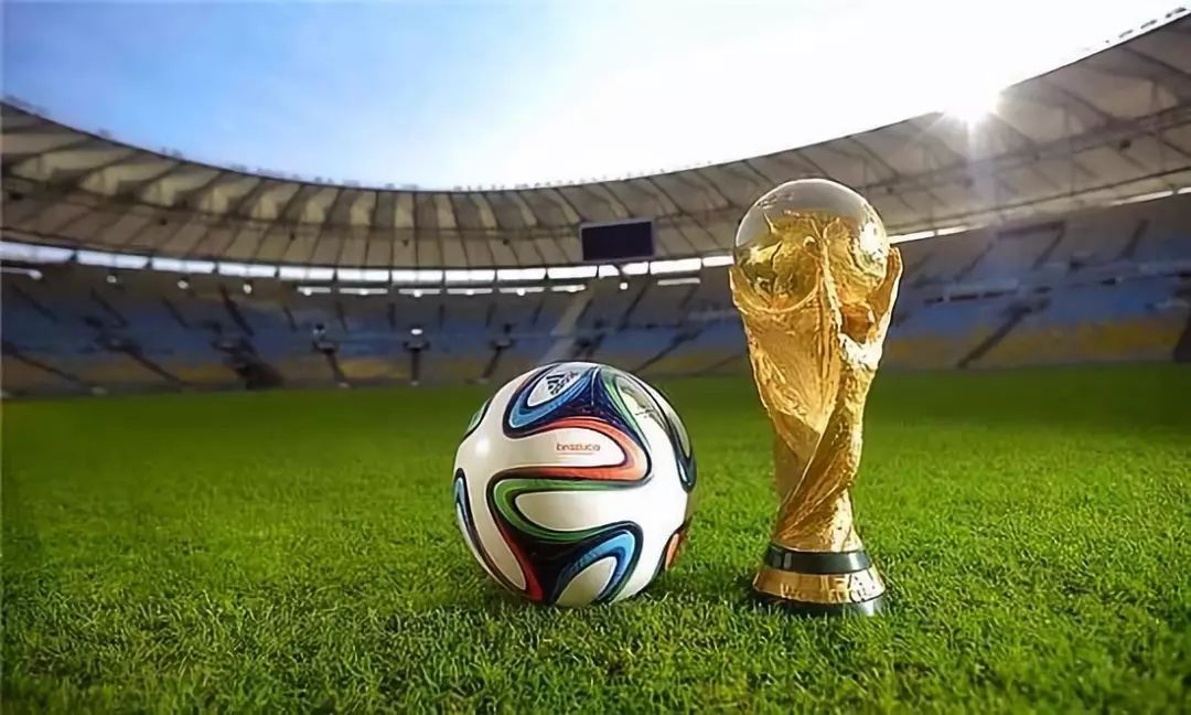 万宁女子高尔夫球公开赛任怡嘉夺冠（任怡嘉问鼎万宁女子高尔夫球公开赛）