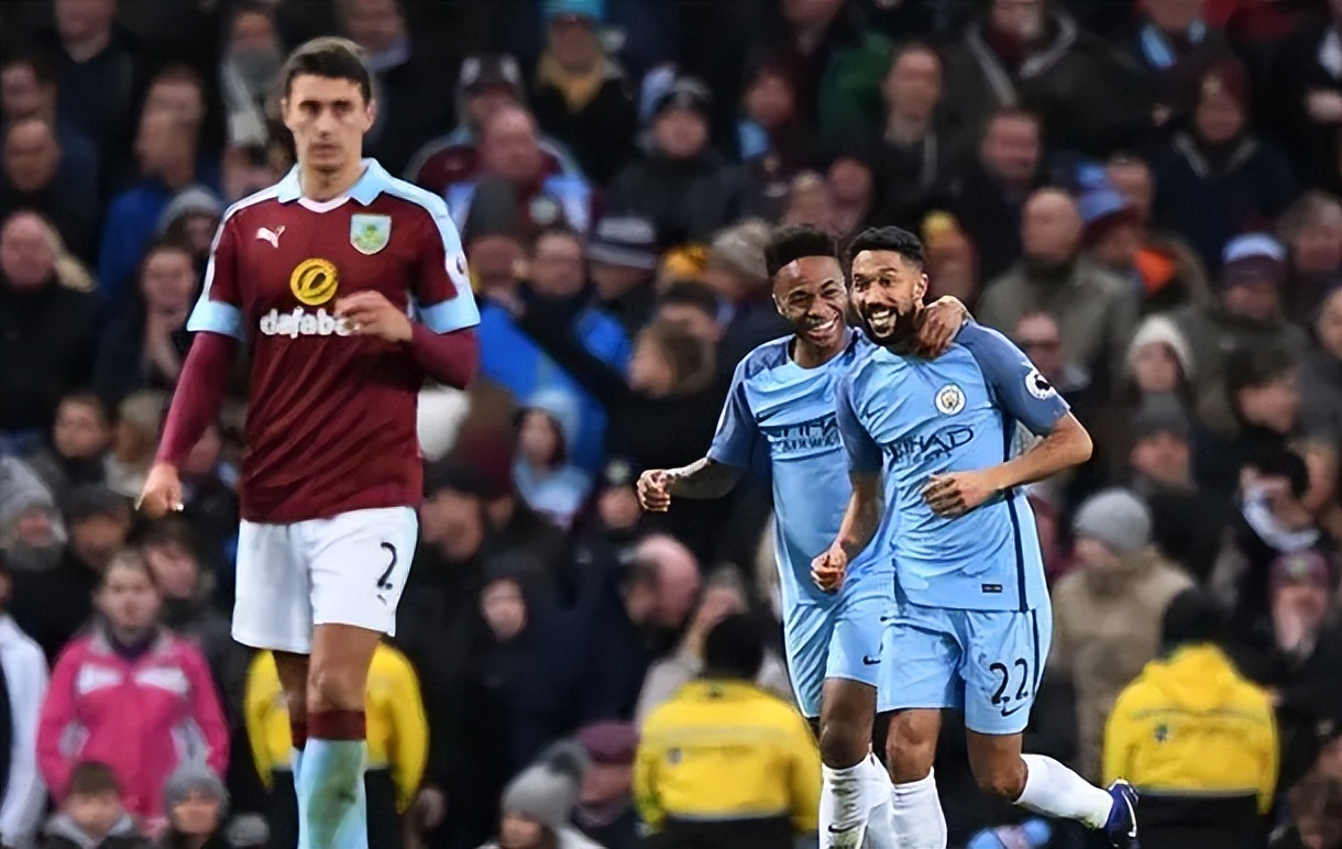 伤愈归来！阿方索·戴维斯时隔262天后重回拜仁大名单（阔别262天，阿方索·戴维斯复出重返拜仁大名单）