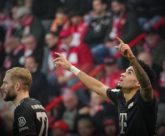 赛后情书：“斯坦福乔惨案”牢霍大专毕业，切尔西3比0巴萨（赛后快评：斯坦福桥再成话题，切尔西3比0巴萨，某球员迎来“大专毕业夜”）