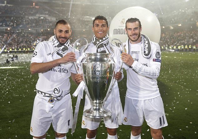 这节表现出色！杨瀚森2助攻&2篮板&造对手2次进攻犯规（单节高光！杨瀚森送出2助攻、摘下2篮板并造成对手2次进攻犯规）