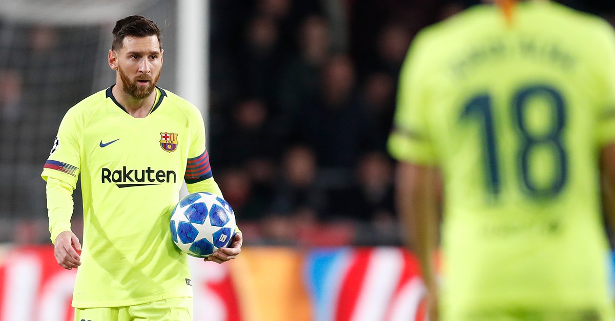 邵佳一谈成为国足主帅：正在家看电脑突然收到700多条信息（邵佳一回忆出任国足主帅：在家看电脑时瞬收700余条消息）