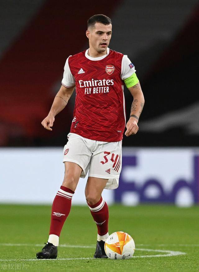 C罗晒与特朗普合照：感谢总统先生的盛情邀请及热烈欢迎（C罗晒与特朗普总统合影：感谢其热情邀请与欢迎）