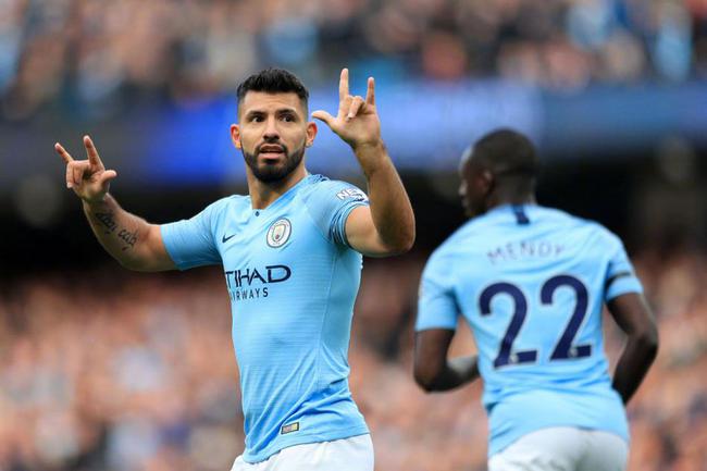 那不勒斯vs尤文：麦克托米奈首发，伊尔迪兹、小孔塞桑出战（那不勒斯对阵尤文：麦克托米奈先发，伊尔迪兹、小孔塞桑登场）